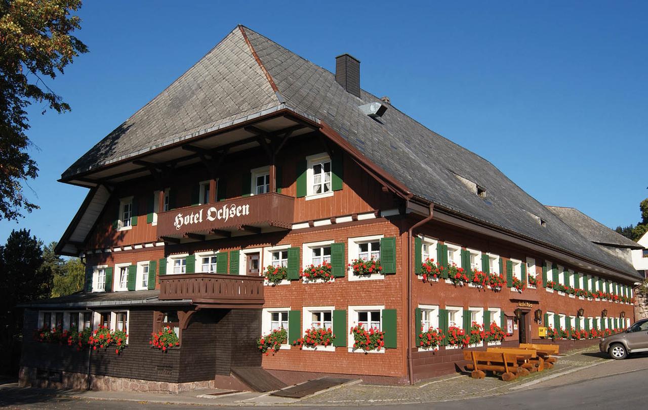 Hotel Ochsen Lenzkirch Bagian luar foto